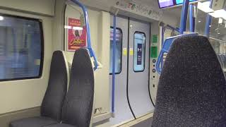 A Train Ride on Thameslink Class 700144 from Finsbury Park to London Blackfriars [upl. by Jain368]