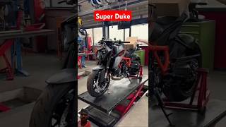 Super Duke automobile smartphone ktmsuperduke duke superbick ktmduke suprbike bike990 [upl. by Ettenowtna367]