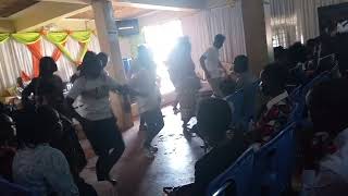 youth glorifying God throug dance dont be hurtless bless them with a like🙏🙏🙏🙏🙏😊😊😊😊 [upl. by Sender30]