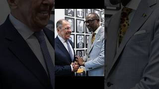 😅 «Tu es très populaire auprès des femmes » Diop dit à Lavrov [upl. by Ordnasil113]