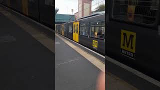 Tyne and wear metro 40534061 departing Seaburn [upl. by Otrebilif]