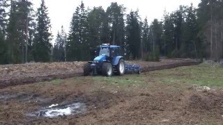 Kyntämistä new holland ts115 [upl. by Akiam425]