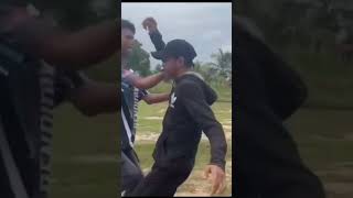 Fight scene muay thai vs silat muaythai silat fighting [upl. by Notlrac]