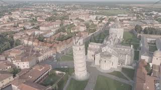 ALog Pisa Italy Famous Leaning Tower and Pisa Cathedral in Piazza dei Miracoli Summer Morning [upl. by Oiromed293]