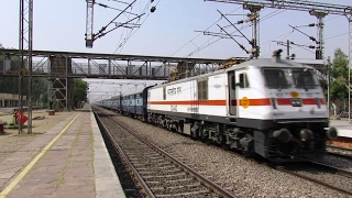 Legendary KARNATAKA Express at 110 kmph [upl. by Oemac]