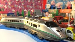 S06 E3 Series Shinkansen Tsubasa train（E31000 series）at Tomica Town【Takara TOMY Plarail】01645 en [upl. by Marjory726]