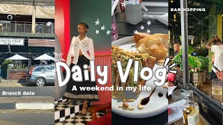 Daily vlog 📹 Spend the weekend with me lunch with friends and bar hopping 🥂🎀 [upl. by Simonette]