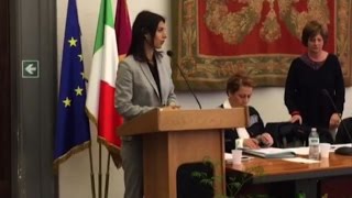 Raggi ai giornalisti è un momento difficile sono con voi [upl. by Ulla]