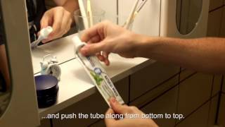 How to squeeze a toothpaste without tool [upl. by Howenstein]