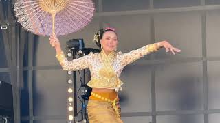 Ladyboy from Ladyboys of Bangkok 2006 at Thai Festival Maidstone [upl. by Ennayar]