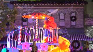 Vintage Neighborhood Street Party Halloween Parade in 4K  Sesame Place Sesame Street Langhorne PA [upl. by Jedlicka]