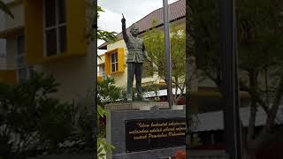 Cerita PATUNG SUKARNO BERGERAK [upl. by Triley]