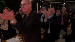 Jürgen van Dongen uit Terheijden wint de de prijs voor het Lekkerste Brabantse Worstenbroodje [upl. by Aziar]