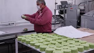 ¿Habías visto tortillas hechas de nopal mira como se hacen  Tortillas NOPALSA [upl. by Chellman216]