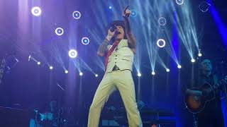 Enrique Bunbury  Lady blue  CuencaEcuador 622018 [upl. by Anole]