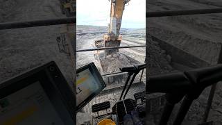 Five buckets pc2000 to fill Haul Truck 100 tons [upl. by Phare]