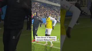 La danse de Kikis Simons et de Mbaye Jacques Ndiaye 😂🕺🏽🇸🇳 football senegal [upl. by Haskins19]