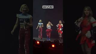 Blackjacks tell 2NE1 quotOne Shotquot during Welcome Back in Manila Day 2 kpop [upl. by Eiddal]