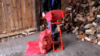 LMS Firewood Logbagger  a Log Bagger to get firewood logs into net bags without snagging [upl. by Oika787]