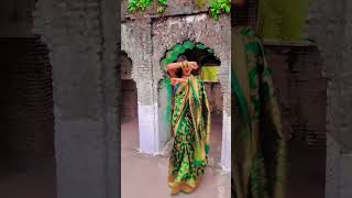 Chudi Chamke Kangana khanake Bindiya Kare Sare viralreelslove youtubeshorts trending viraldance [upl. by Cinemod129]