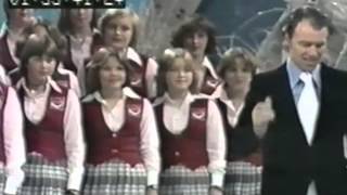 The Westphalian nightingales amp The Sunday Children Choir in Christmas song medley [upl. by Notwal]