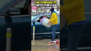 Man throws garbage back into litterers Car 😲 shorts [upl. by Annahael]