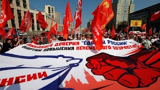 Nuove proteste in Russia contro la riforma delle pensioni [upl. by Anerbas]