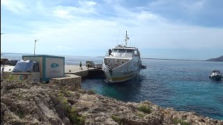 Aliscafo CARLO MORACE della LIBERTY LINES in partenza dal porto di LEVANZO [upl. by Oigufer]