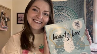 Unboxing a Beauty Box 🩷  Tapping  lid sounds  whisper ramble [upl. by Haugen]