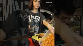 Omelette Rice Roll By Popular Omelette Lady Must Try Laos Fast Food [upl. by Akinam]