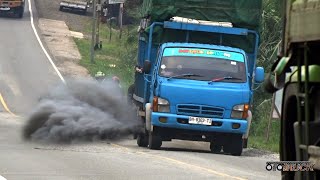 Hyundai DYNA Truck Crawling with high load on uphill road [upl. by Mill]