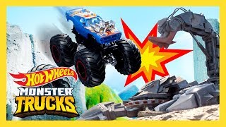 GIANT SCORPION INVADES SPEED RACE  Monster Trucks Island  HotWheels [upl. by Witte]