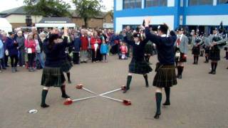 Highland Fling with Pipes amp Drums © Frans BedfordVisser [upl. by Petuu]