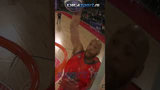 Garlon Green dunking over Bobe shorts basketball europeanbasketball dunk [upl. by Nlyak]