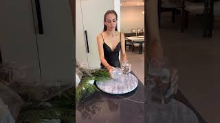 Set the Perfect Christmas Table with flowerarrangment vlog christmas table [upl. by Giraldo]