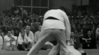 JUDO 1966 Anton Geesink NED  Jacques Barthes FRA [upl. by Aholla]