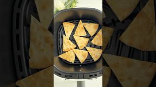 How to make Air Fryer Pita Chips airfryer pitabread fooddolls [upl. by Oremar]