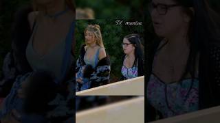 Alex and Hailey have a bag with 40000 Hailey and Alex cry  modernfamily s08e10 [upl. by Yelsnia604]