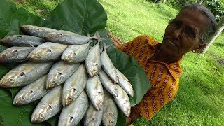 Seafood Recipe ❤ Cooking Small Trevally Fish Curry in my Village by Grandma [upl. by Etteuqal]