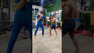 Boxing vs mma fighter combo martialarts muaythai and boxing fighting ufc [upl. by Ennasirk]