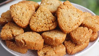 आधे कप दूध में सूजी घोलकर बनाएं ऐसा मीठा जो आपके बहुत पैसे बचाएं  Wheat Flour Biscuit Recipe Easy [upl. by Chyou974]