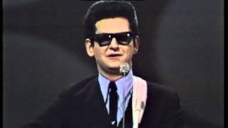 Roy Orbison  London Palladium performance 1966 [upl. by Ydnik]