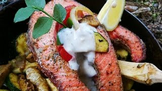 Gebratenes LachsSteak mit Gemüse und Pilzen  Kochen in der Natur Camping Fisch Rezept [upl. by Atiuqes]