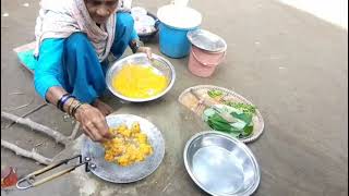 Aaj mere tarike se banaen arva ke patta ka pakaura 💫 🤤 aur ko bhi kachri recipe grandma kitchen [upl. by Zarihs]