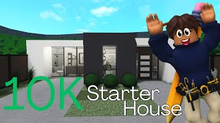 Building a Stylish 10K Modern STARTER House in BLOXBURG [upl. by Namia]