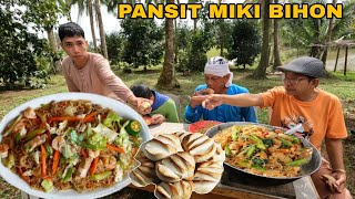 PAGLULUTO NG PANSIT MIKI BIHON PARA SA MGA KAIBIGAN NATING TRABAHADOR [upl. by Laikeze]