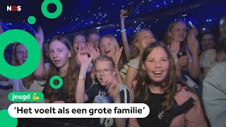 Duizenden gelovige kinderen vieren feest in Ahoy [upl. by Ainessej]