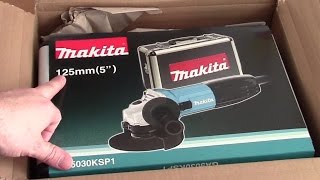 Unboxing Makita Winkelschleifer GA5030KSP1 Flex [upl. by Ymerrej]