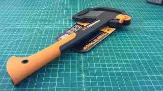 Fiskars X7 Hatchet  Bushcraft Hiking And Camping Axe  TheSmokinApe [upl. by Gunner156]