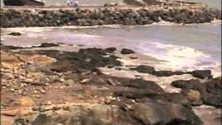 Tsunami at Kanyakumari Tamil Nadu India Boxing Day 2004 video 2 [upl. by Ahsiatal946]